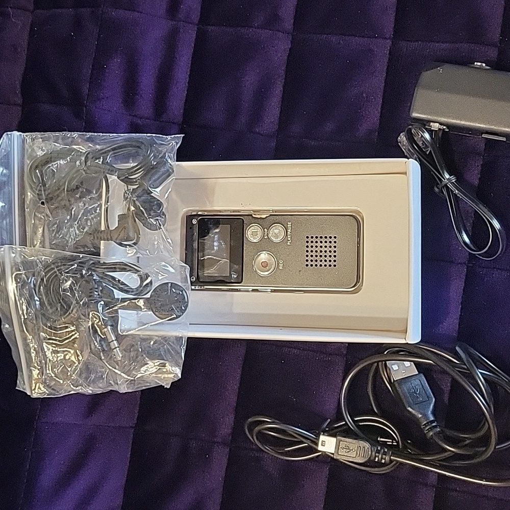 Paranormal Research Kit - Picture 8 of 16